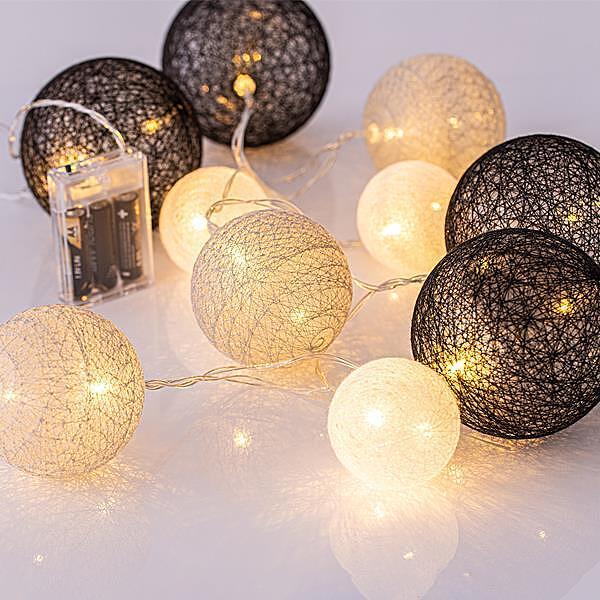 Коледни лампички 10 LED с памучни топки